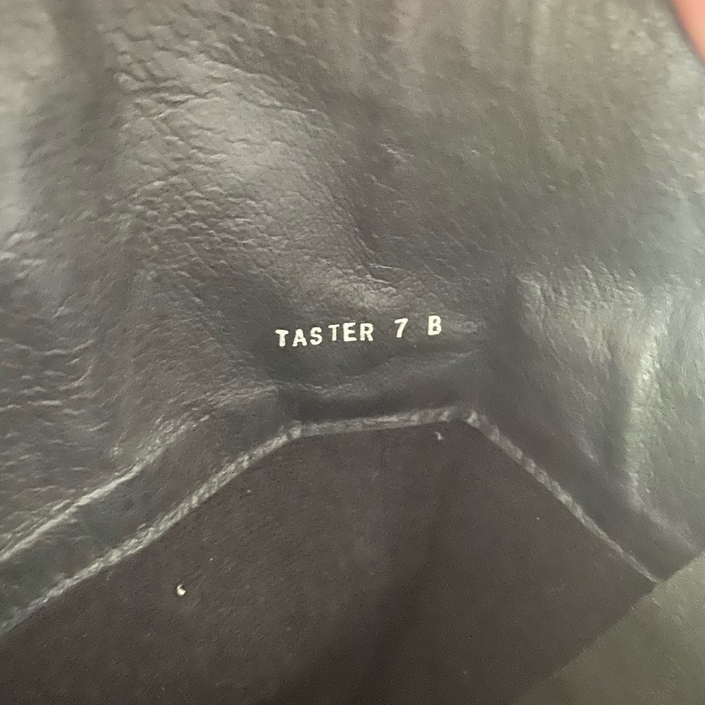 Knee-High Leather Riding Boots - Picture 5 of 8